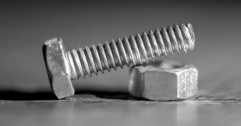 Metal hex bolt and nut set for mechanical assembly and structural fastening applications